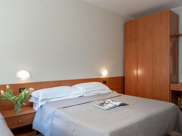 hotelpierrericcione it offerta-speciale-ponte-del-2-giugno-hotel-a-riccione 008